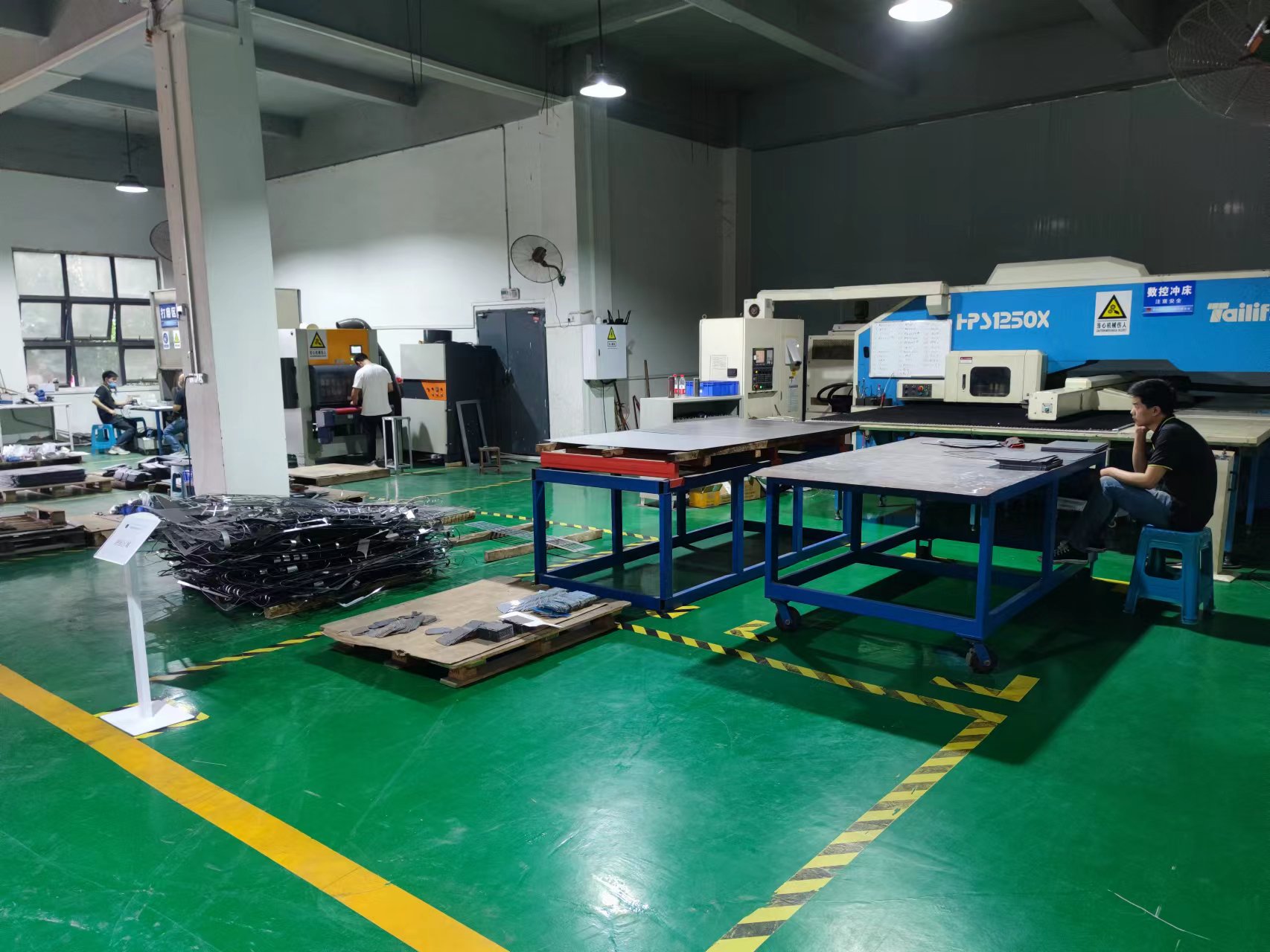 精密鈑金車間整理，整頓，全面推行7S標(biāo)準(zhǔn)化建設(shè)